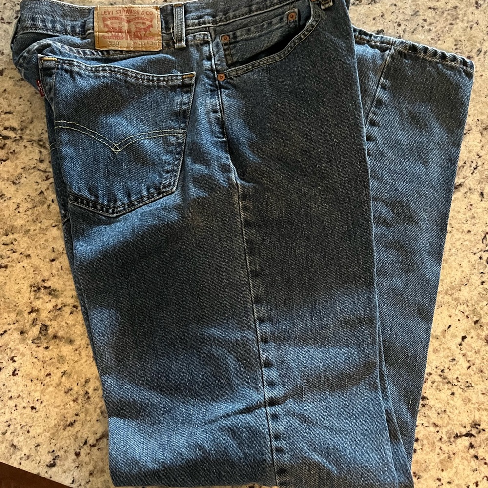 Levi's Men's 550 Straight-Leg Denim Jeans in Dark Blue Wash size 36x34